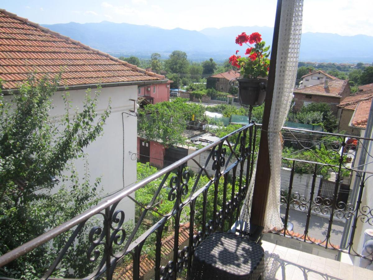 Guest House Popov Marchevo Bagian luar foto